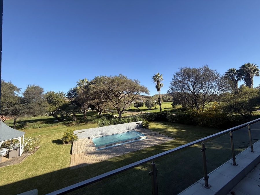 5 Bedroom Property for Sale in The Islands Estates North West